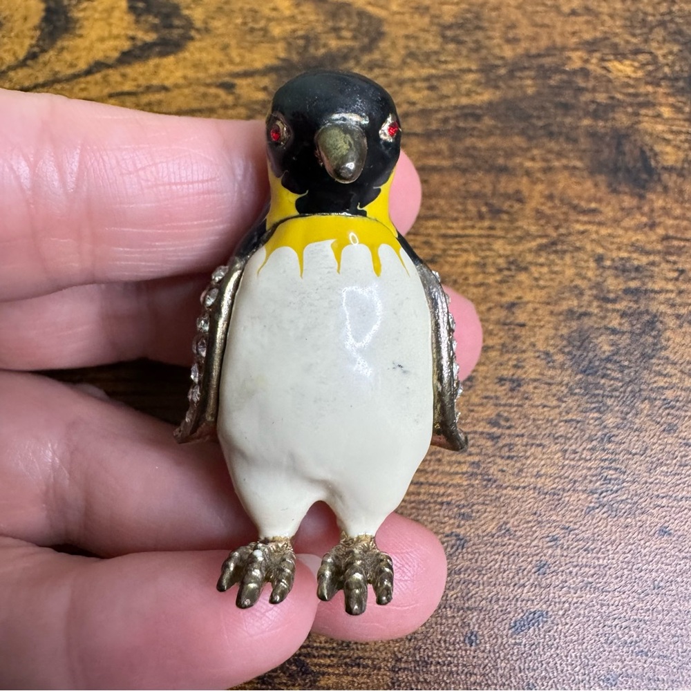 Rucinni Penguin Trinket Box Hand Painted Enamel with Swarovski Crystals Vintage